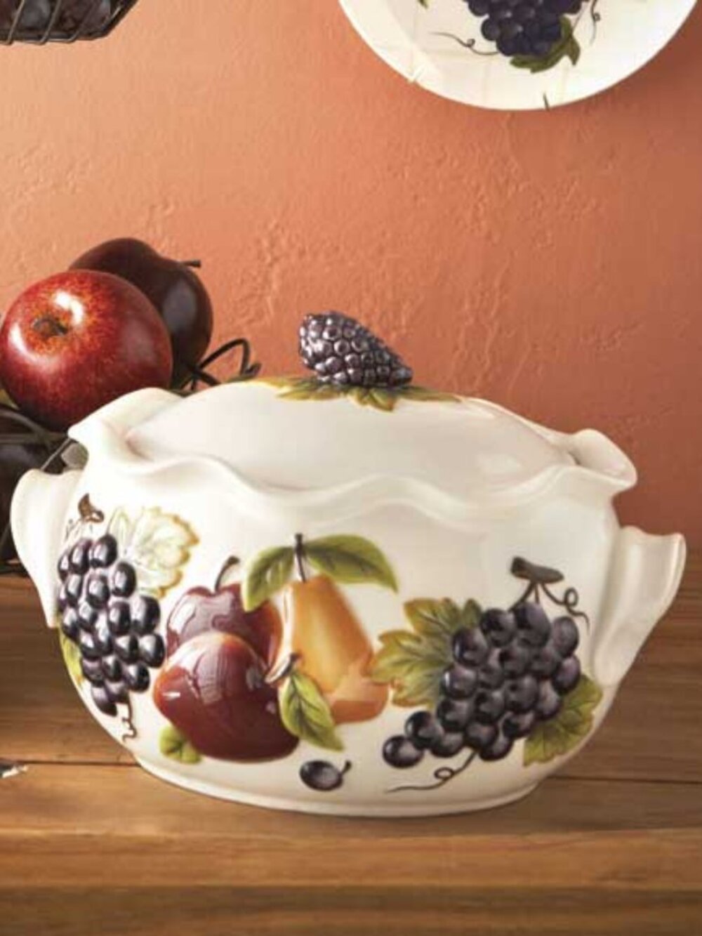 Sonoma Villa, Bean Pot /Casserole New 3 1/4 quarts Celebrating Home Interiors
